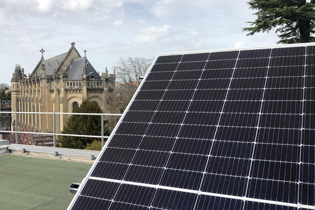 Installation photovoltaïque sur toiture plate à Bordeaux EHPAD Terre-Nègre